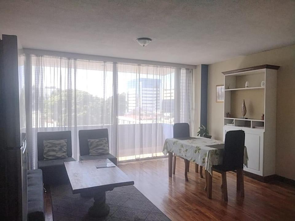 Apartamento 505 Cortijo Reforma Zona 9 グアテマラシティ エクステリア 写真